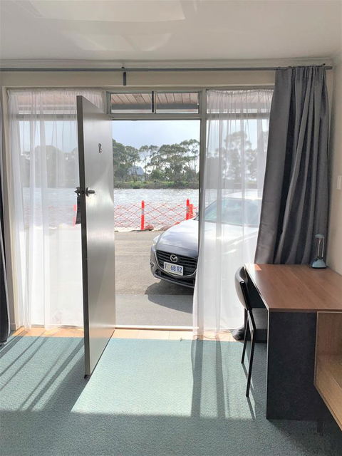 The Waterfront Wynyard - Maitland Accommodation 41