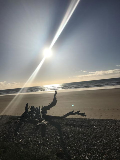 Amare Beachside Luxury - Maitland Accommodation 26