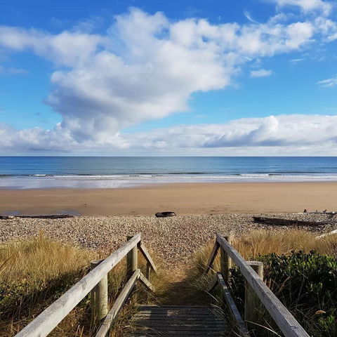 Amare Beachside Luxury - Maitland Accommodation 1