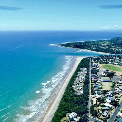 Amare Beachside Luxury - Maitland Accommodation 3