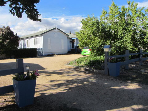 Elm Trees Accommodation @ Ross - Maitland Accommodation 1