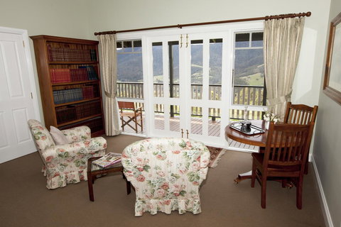 House On The Hill Bed And Breakfast - Maitland Accommodation 35