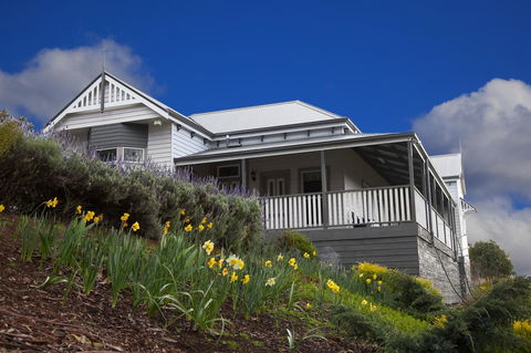 House On The Hill Bed And Breakfast - Maitland Accommodation 0
