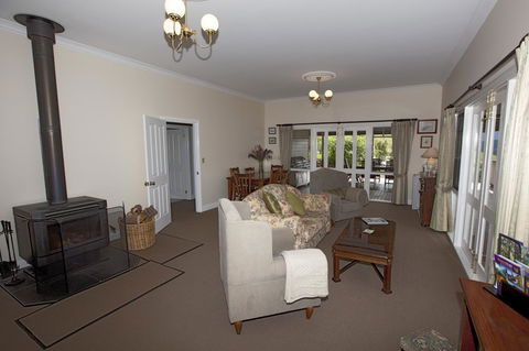 House On The Hill Bed And Breakfast - Maitland Accommodation 43