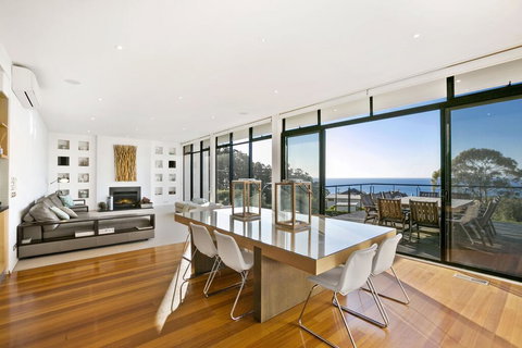 Newhaven Luxury Family Home With Bay Views, Large Pool, Jacuzzi, Tennis Court, Playground - Maitland Accommodation 1
