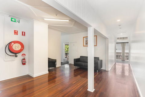 Newmarket Hotel - Maitland Accommodation 3