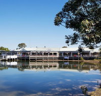 Nightcap at Waterfront Hotel - Maitland Accommodation