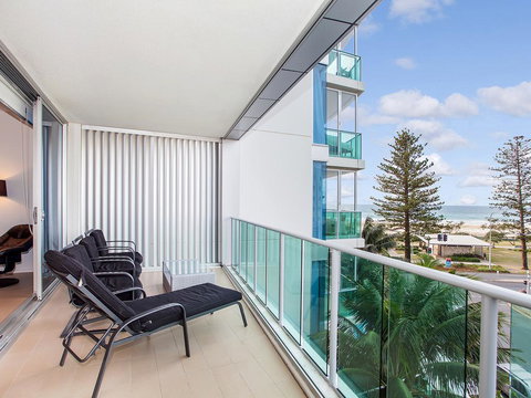 Nirvana By The Sea - Maitland Accommodation 1