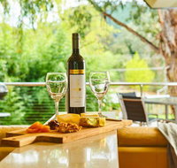 No.6 - Luxury Private Haven in the Heart of Bright - Maitland Accommodation