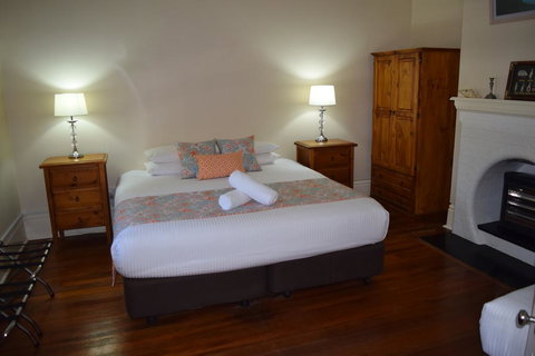 Norah Head Lighthouse - Maitland Accommodation 1