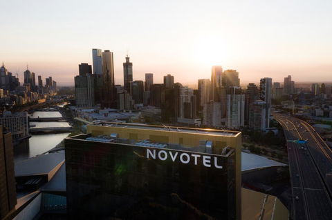 Novotel Melbourne South Wharf - Maitland Accommodation 2