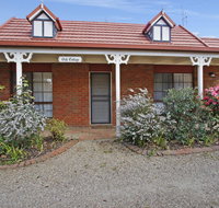 Oak Cottage - Tudor Village Unit 5 - Maitland Accommodation