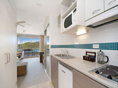 Ocean Panorama - 1 Bedroom Oceanview Apt - Maitland Accommodation 1