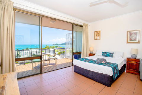 OCEAN VIEWS 10A - Maitland Accommodation 3