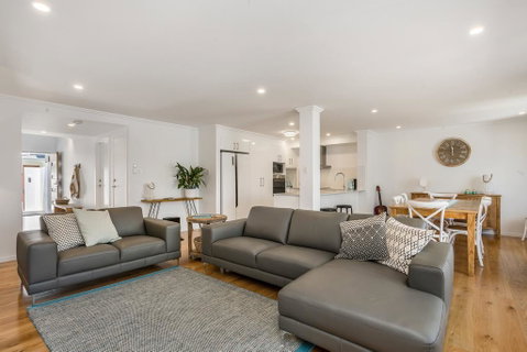 Ocean Walk - Maitland Accommodation 1