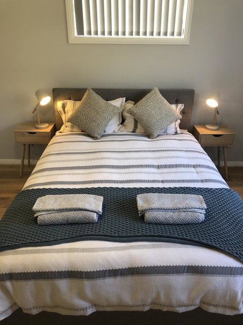 One Mile Beach Hideaway - Maitland Accommodation 3