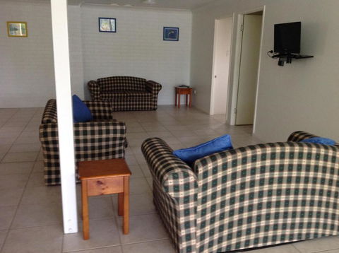 Orchid Beach Apartments - Maitland Accommodation 1