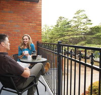 Oxley Court Serviced Apartments - Maitland Accommodation