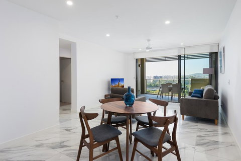 Palazzo Brisbane - Maitland Accommodation 3