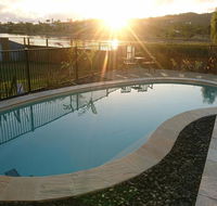 Palm Lakeside Holiday Home - Bowen Whitsundays Queensland - Maitland Accommodation