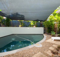 Palm Trees Noosa - Maitland Accommodation