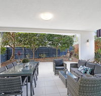 Peregian On The Beach unit 3 - Maitland Accommodation