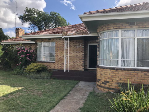 Pleasant View - Maitland Accommodation 0