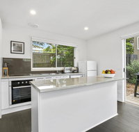 Point Roadknight Villa 3 - Maitland Accommodation