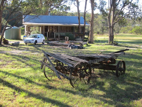 Possum's Hollow And Hooter's Hut - Maitland Accommodation 1