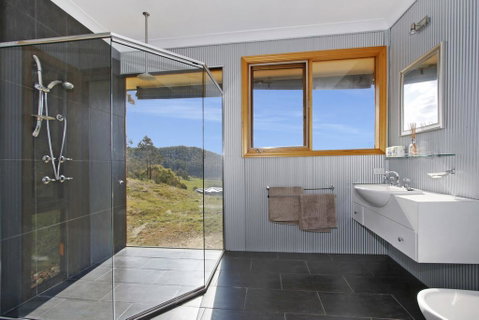 Quins Gap Private Retreat - Maitland Accommodation 2