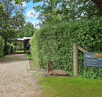Rail Trail Cottage - BRIGHT - Maitland Accommodation