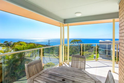 Rainbow Views - Rainbow Beach, Stunning Ocean Views And A Swimming Pool - Maitland Accommodation 0