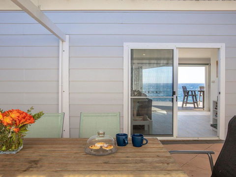 Rainbows End - Soaring Views North To Gerroa - Maitland Accommodation 1