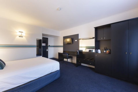 Ramada Diplomat Canberra - Maitland Accommodation 2