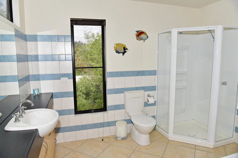 Redbill Drive House - Maitland Accommodation 2