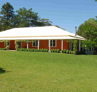 Redhaven House - spacious quiet and private - Maitland Accommodation