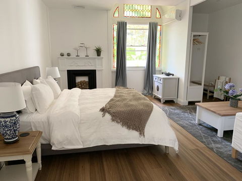 REED HOUSE At Maleny-The White Pavilion - Maitland Accommodation 2