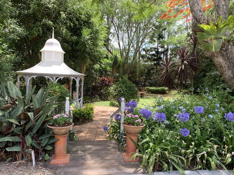 REED HOUSE At Maleny-The White Pavilion - Maitland Accommodation 1
