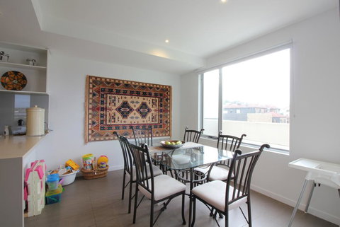 Rejuvenate San Remo - WiFi, Linen, Beach 200m, Family Friendly - Maitland Accommodation 2