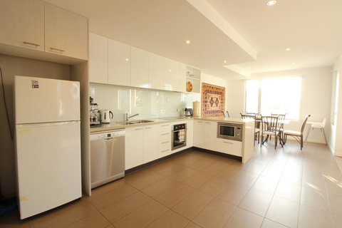 Rejuvenate San Remo - WiFi, Linen, Beach 200m, Family Friendly - Maitland Accommodation 3