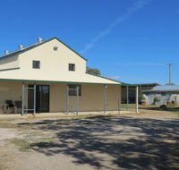 RETRO FUNNY FARM - Maitland Accommodation