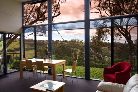River Vineyard Retreat - Maitland Accommodation 0