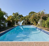 Ron's Beach House - Maitland Accommodation