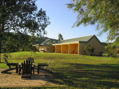 Rothbury Escape - Maitland Accommodation 1