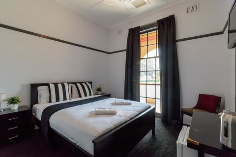 Royal Hotel Ryde - Maitland Accommodation 0