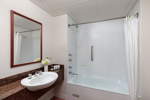 Rydges Bankstown - Maitland Accommodation 1
