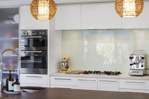 SAFETY BEACH ENTERTAINER - Maitland Accommodation 3