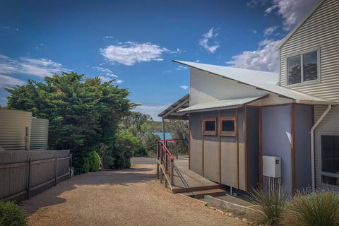Samphire Beach House - Maitland Accommodation 2