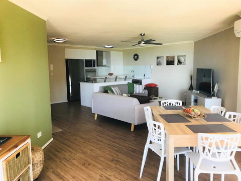 Sanctuary Beach Resort - Maitland Accommodation 3
