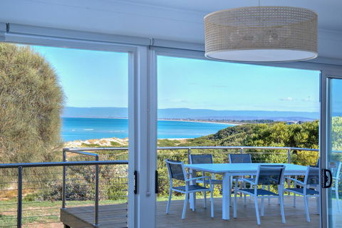 Sandbar Beach House - Maitland Accommodation 0